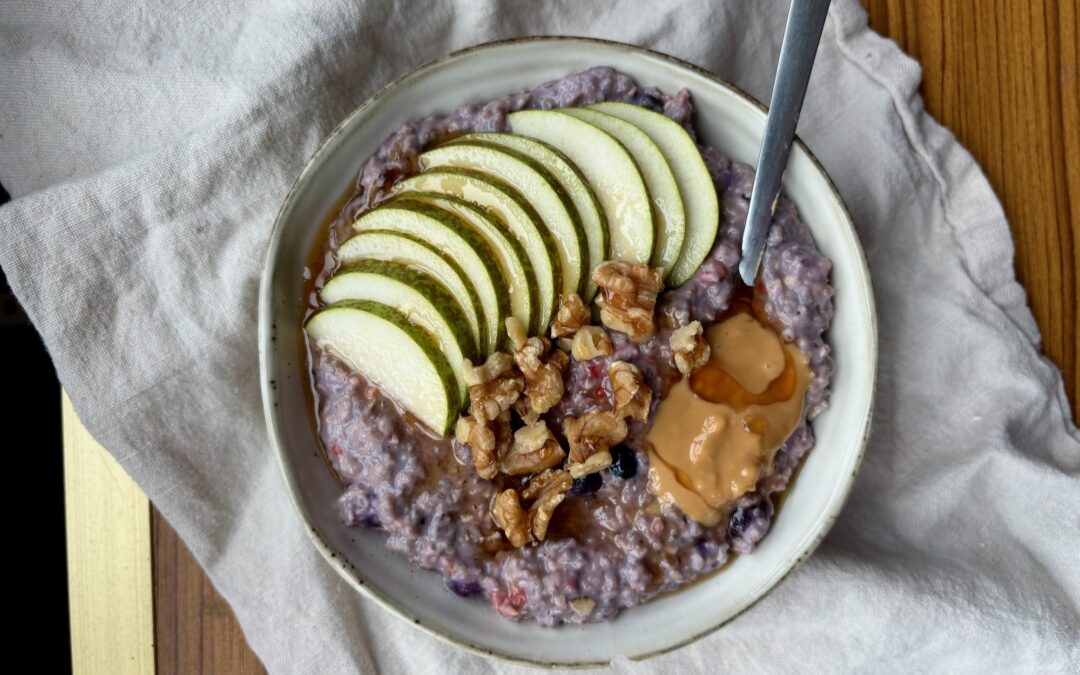Blueberry Chia Porridge with Pear and Walnuts